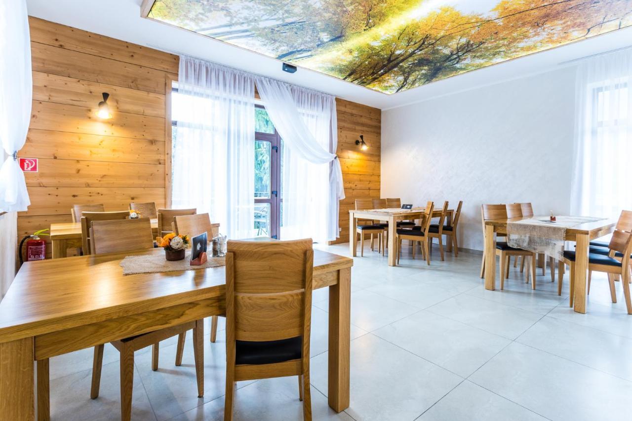 Hotel Palatin Оравски Подзамок Екстериор снимка